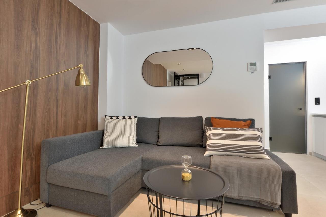 Phaedrus Living City Center Luxury Flat Skoufa Athene Buitenkant foto